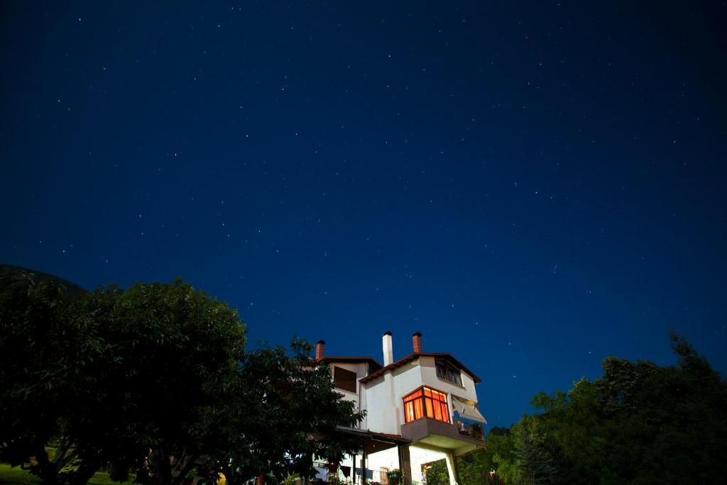 Militsa Guesthouse Naousa  المظهر الخارجي الصورة