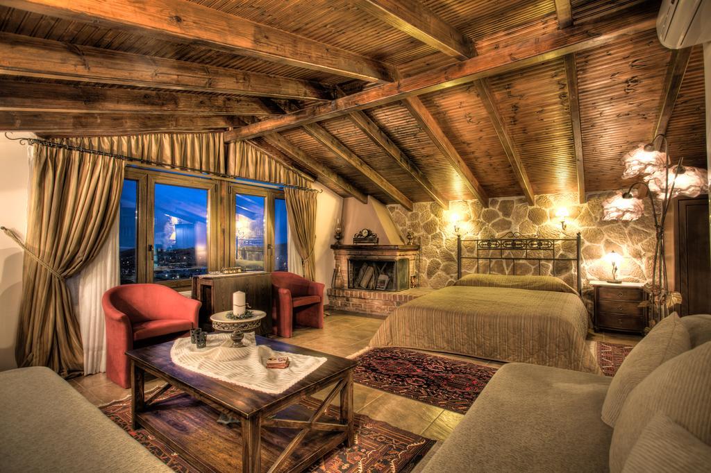 Militsa Guesthouse Naousa  الغرفة الصورة